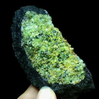 163.  5gnatural Green Olivine Volcanic Rock And Mineral Specimens/ Hebei Provin