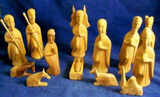 14 Pc Handmade Carved Wood Nativity Figure Set W/ Angel - Africa Kenya