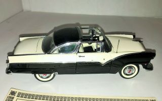 1/24 Diecast Danbury 1955 Ford Crown Victoria Sedan W/title - No Box
