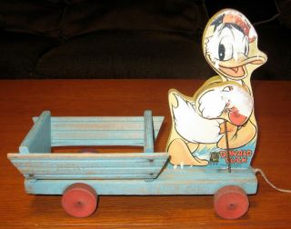 Donald Duck Vintage Fisher Price Wooden Pull Cart Circa 1940 ' s 2