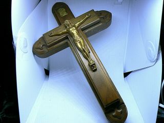 A Large 12 " Vintage / Pre - Owned Catholic Wall Crucifix