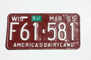 1965 1967 Paint Wisconsin License Plate Vintage.  Ford Chevy Chrysler