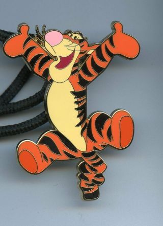 Disney Disneyland Bouncing Tigger Pooh Friend Cast Pin Lanyard Id