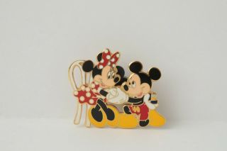 Disney Pin Mickey And Minnie Mouse Engagement - Mickey Proposes To Minnie Mouse