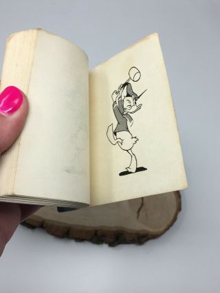 Rare 1960’s A Walt Disney Flip Book Donald Duck Art Corner Disneyland Vintage 7