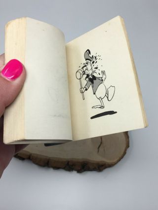 Rare 1960’s A Walt Disney Flip Book Donald Duck Art Corner Disneyland Vintage 8