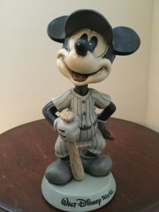 Walt Disney World Retro Mickey Mouse Baseball Bobblehead Rare