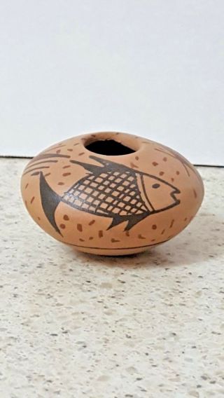 Mata Ortiz Mini Pottery Storage - - Signed 2 3/4 Inch - Fish Design