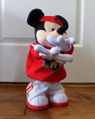 Disney Fisher Price M3 Master Moves Mickey Mouse Hip Hop Break Dancing Doll GRT 7