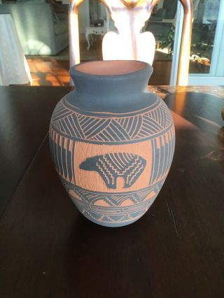 Jmsn Navajo Pot,  Incised Design With Fetish Bear Native American Handcrafted