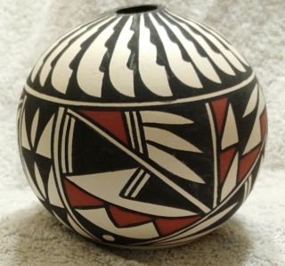 Beautifully Done Vintage Acoma Pottery Seed Jar Signed Diedra Antonio 5
