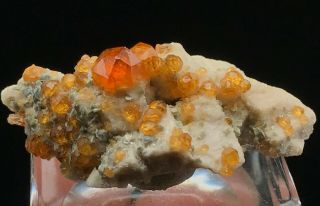 4.  3G Natural Red Spessartine Garnet Fenda Quartz Crystal Rough Mineral Specimens 3
