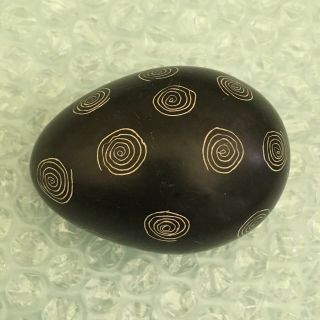 Rare Hand Carved & Etched Black Stone Dragon Egg Besmo Kenya 2.  75” X 2” 6.  5oz