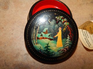 Vtg Russian Lacquer Hand Painted Box,  Signed With Papers
