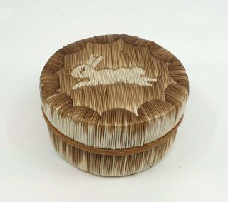 Fine Old Native American Great Lakes Indian Birch Bark Quill Box Rabbit