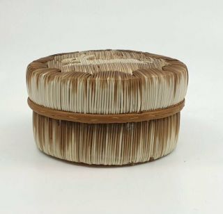 Fine Old Native American Great Lakes Indian Birch Bark Quill Box Rabbit 2