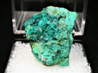 Minerals : Dioptase Crystals On Several Sides From Congo