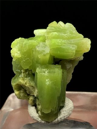 9.  3g Beautifu Natural Green Pyromorphite Crystal Cluster Rare Mineral Specimens