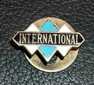 United States C1930´s Old Truck International Tractor Enameled Lapel Pin Badge