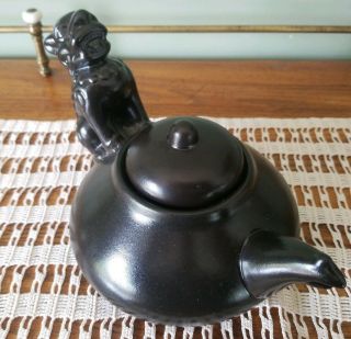 Bombay Company Black Ceramic Tea Pot w/Foo Dog Handle: 2004 2