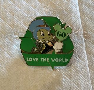 Disney Pin Jiminy Cricket Go Green Mystery Love The World Limited Edition 3d Le