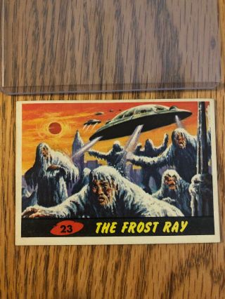 1962 Topps Bubbles Mars Attacks Card 23 The Frost Ray - Card