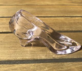 Oneida Lead Crystal Hand Cut Cinderella Glass Slipper Shoe Ring Box Cake Topper