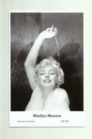 N495) Marilyn Monroe Swiftsure (201/156) Photo Postcard Film Star Pin Up