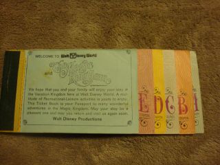 Disneyworld Ticket Large Junior June 72 A - E Book With 5 Tickets S027002