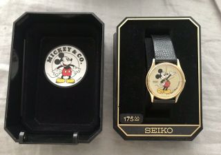 80s Vintage Seiko Gold Micky Mouse Watch. 2
