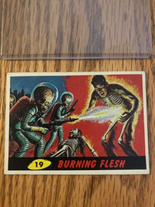 1962 Topps Mars Attacks Card 19 Burning Flesh -,