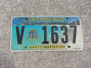 St Maarten License Plate V 1637