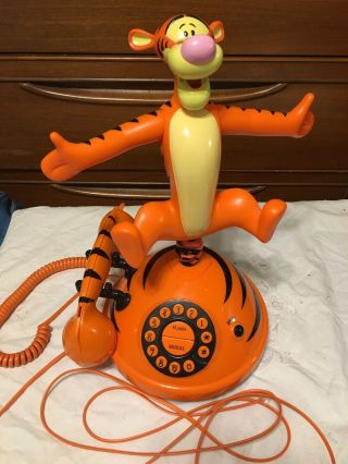 Winnie The Pooh Tigger Animated Singing Collectible Telephone Disney