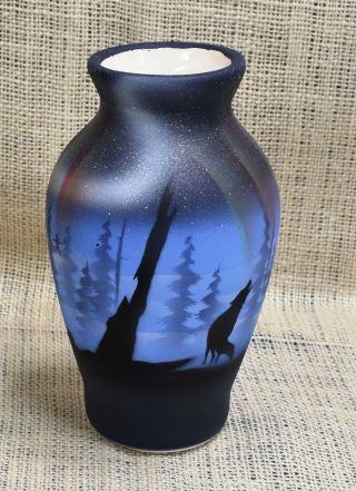 Cedar Mesa Native American Handmade and Painted Pottery Inuk Shuk Medium Vase 3