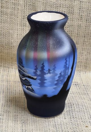 Cedar Mesa Native American Handmade and Painted Pottery Inuk Shuk Medium Vase 4