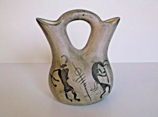 Native American Pottery Wedding Vase Signed Binishtlaa Navajo