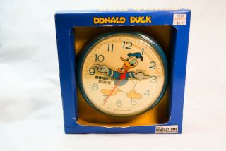 Vintage 1970 Walt Disney Donald Duck Bradley Wall Clock Mib