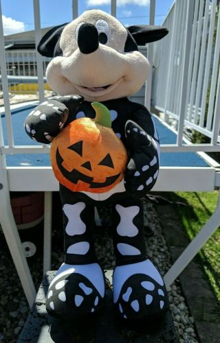 Disney Officially Licensed Mickey Mouse Jack - O - Lantern Halloween Door Greeter