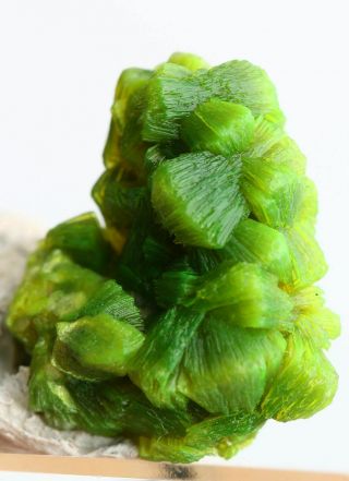 1.  8g Precious Lamellar Green Autunite Crystal On Bedrock Mineral Specimen China