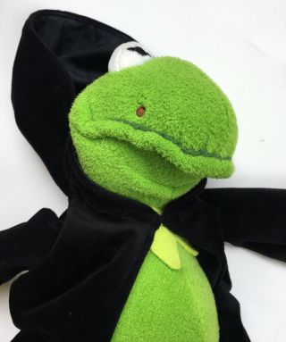 Disney Store Muppets Dark Kermit The Frog Most Wanted Constantine Plush CAPE 17” 6