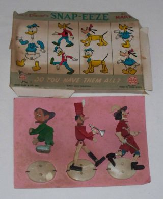 Vintage Marx Disney Snap - Eeze Set On Card Dopey,  Babes In Toyland,  Capt.  Hook