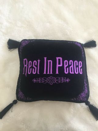 Disney Parks The Haunted Mansion " Rest In Peace " Throw Pillow Pre - Owned