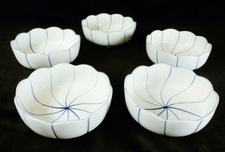 Oriental Blue & White Porcelain Footed Bowls Unique Chinese Near (set Of 5)