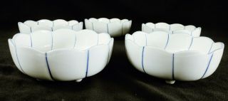 Oriental Blue & White Porcelain Footed Bowls Unique Chinese Near (Set of 5) 3