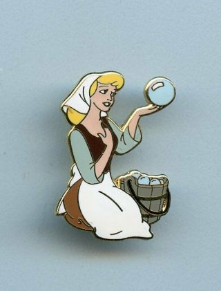 Wdcc Disney Gallery Dress Cinderella In Rags With Soap Bubble Le Pin