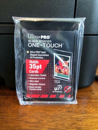 Ultra Pro One - Touch Black Border Regular Card 35 Point Card Holder