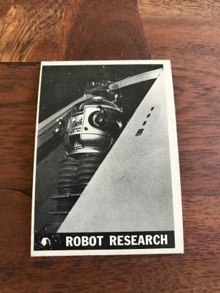 1966 Topps Lost In Space - 25 “robot Research”