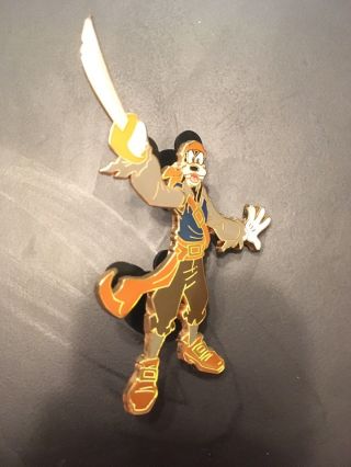 Disney Pin.  Goofy.  A Pirates Life For Me Series