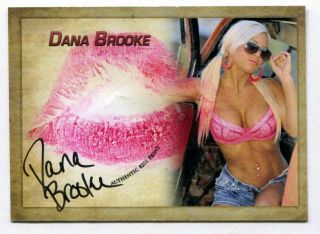 Dana Brooke Autograph Kiss Print Card Wwe Fitness Star 2018 Collectors Expo