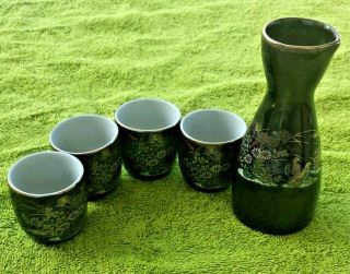 Vintage Japanese Porcelain 5 Piece Sake Set Made In Japan Black Gold Leaf
